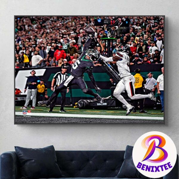 Garrett Wilson NFL New York Jets Week 9 Leaping Touchdown Catch Home Decor Poster Canvas