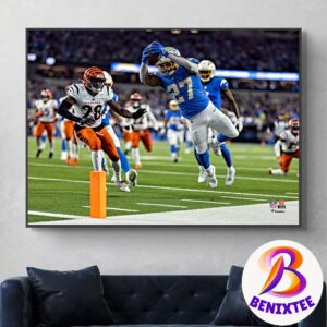 J K Dobbins Los Angeles Chargers Week 11 Touchdown Dive Vs Cincinnati Bengals Poster Canvas For Home Decor